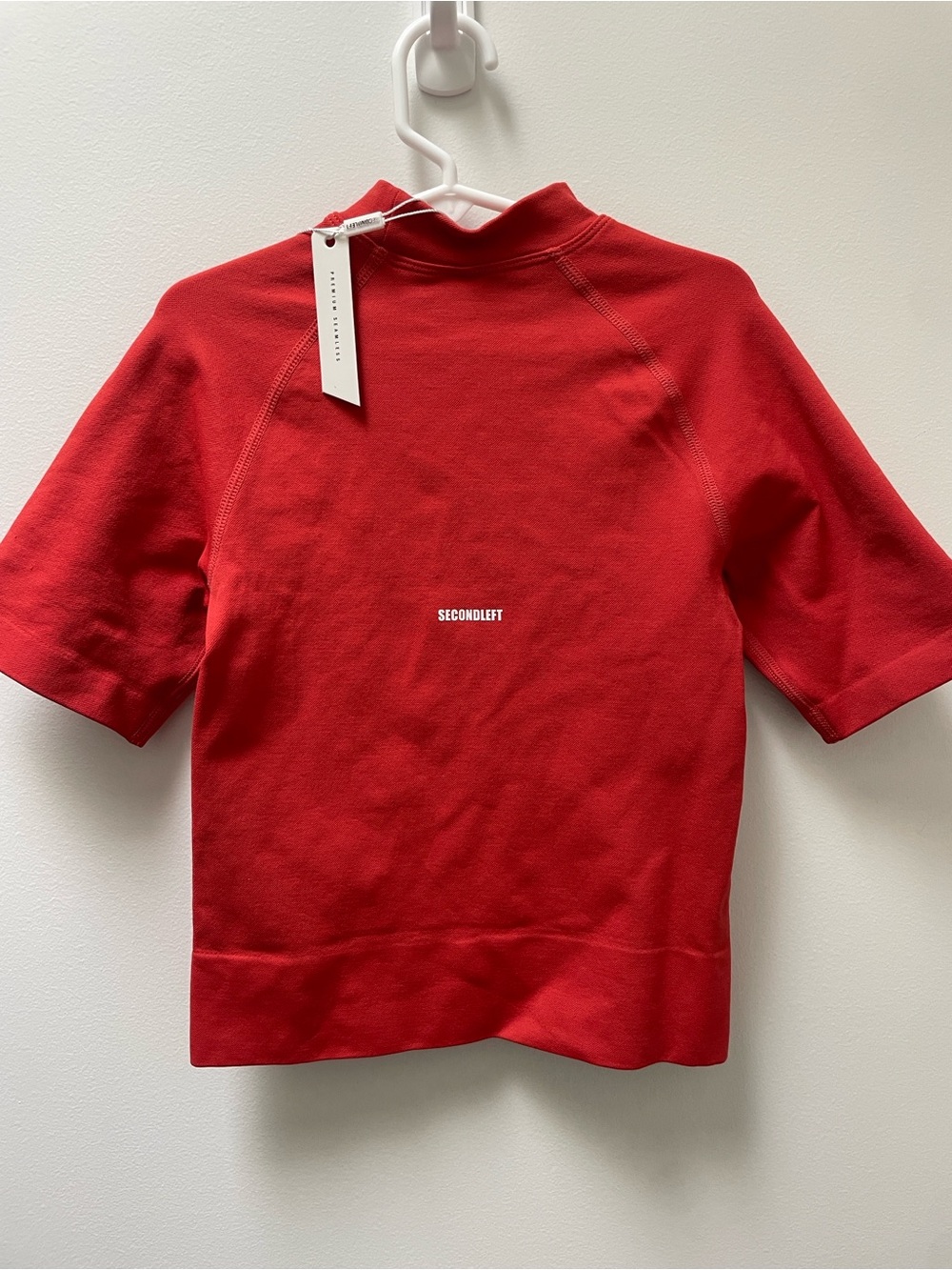 NWT Secondleft Seamless High Neck Tee Size XS Red